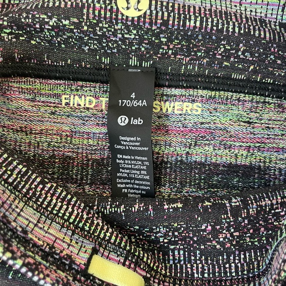 Lululemon Athletica Black and Pink Patterned Leggings - Picture 3 of 6